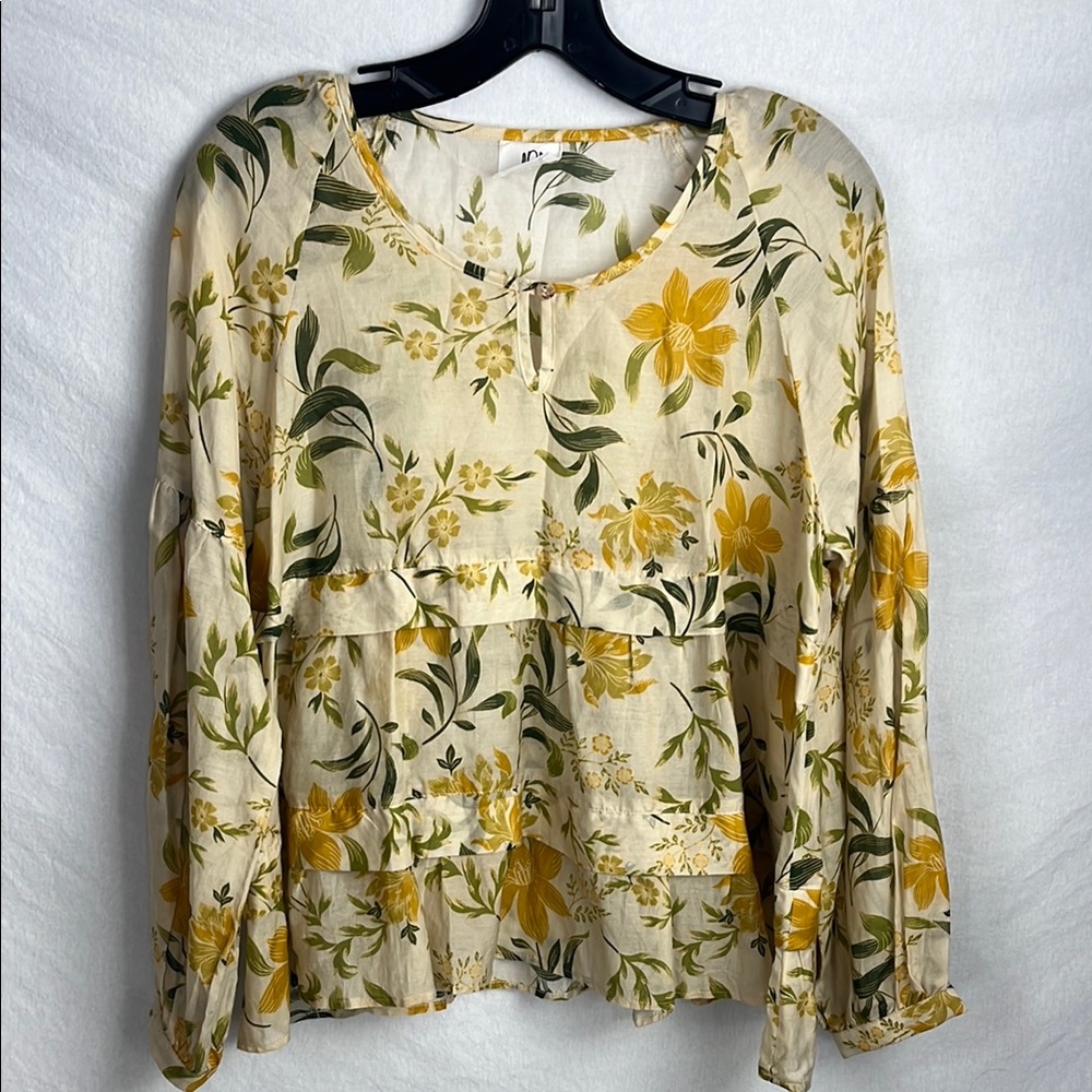 DRA  Floral Long Sleeve Top small